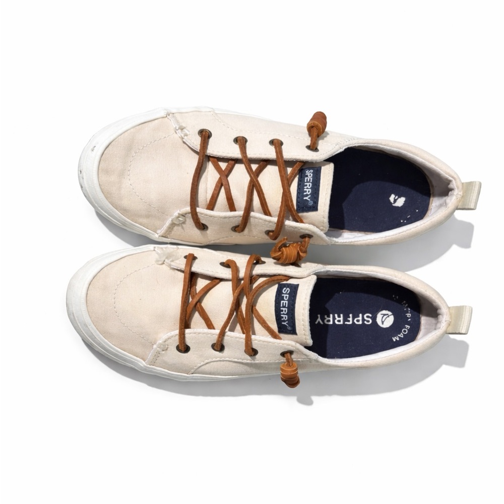 ⚓️⚓️⚓️Sperry Cream Canvas Sneakers with Brown Laces - few scuffs noted on pics